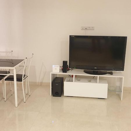 Coralia Bel F3 Clim Wifi Parking Prive Iptv Apartment Уджда Екстериор снимка