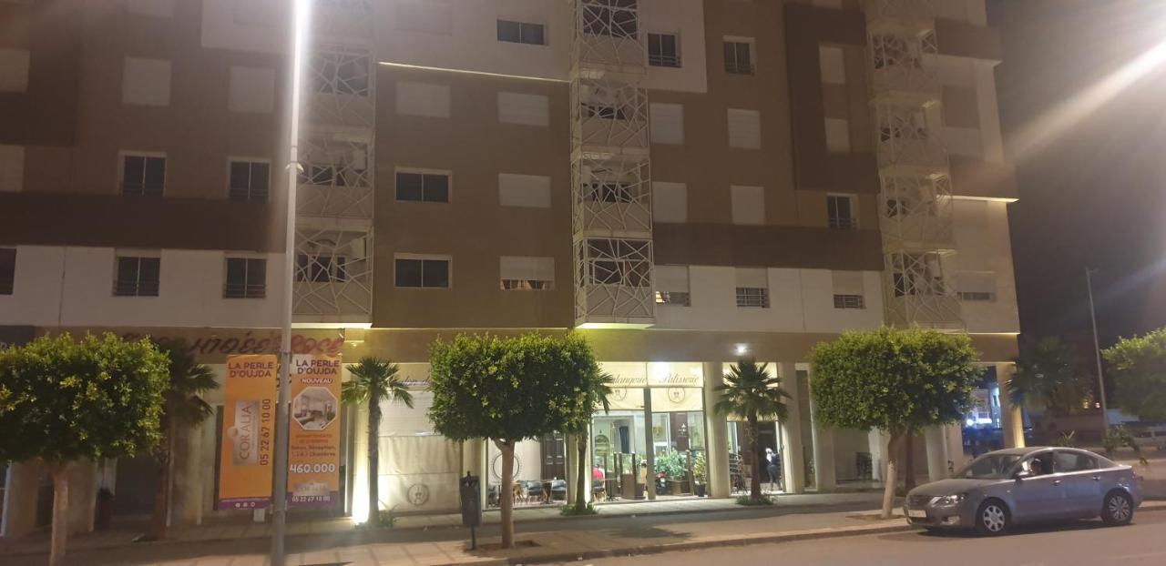 Coralia Bel F3 Clim Wifi Parking Prive Iptv Apartment Уджда Екстериор снимка